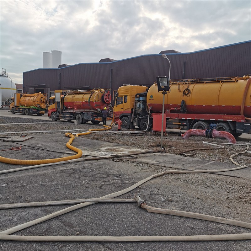 灵川污水池清理