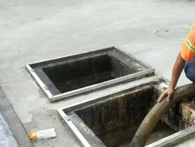 灵川化粪池清理