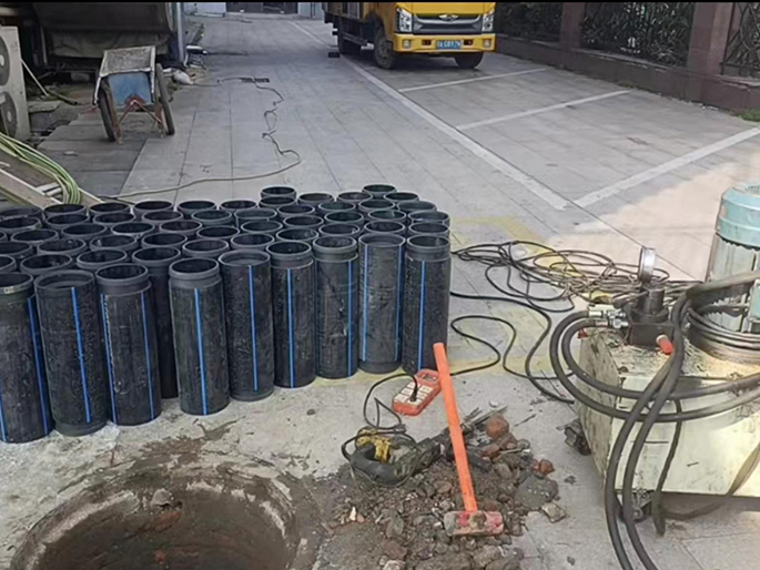 灵川PE置换管厂家 DN315置换管 非开挖管短管置换